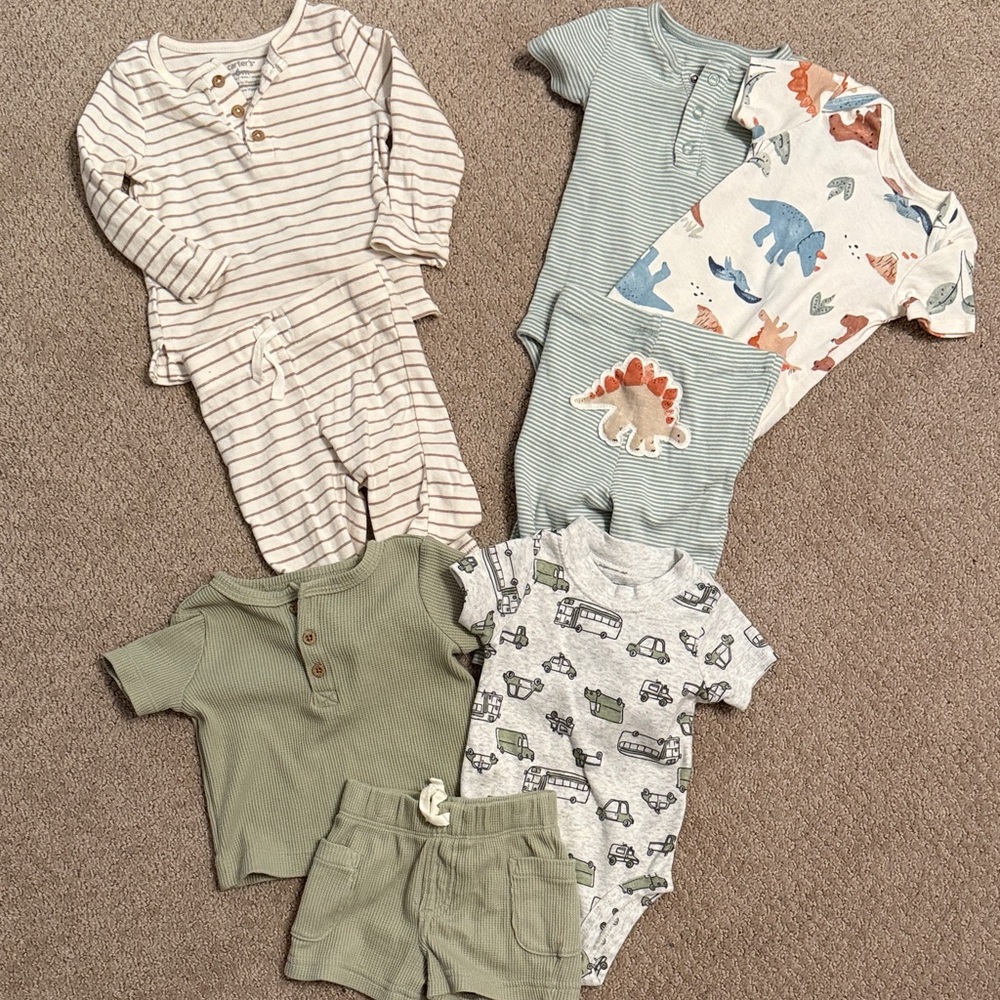 3 Carters Baby Outfit Sets